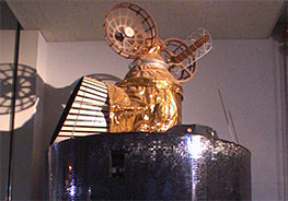日本初の静止気象衛星「ひまわり」打ち上げ